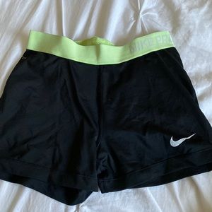 Nike pros, Dri fit, Size med/large